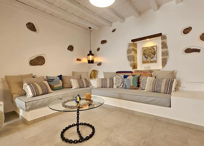 Marmara Traditional Plaka (Milos)