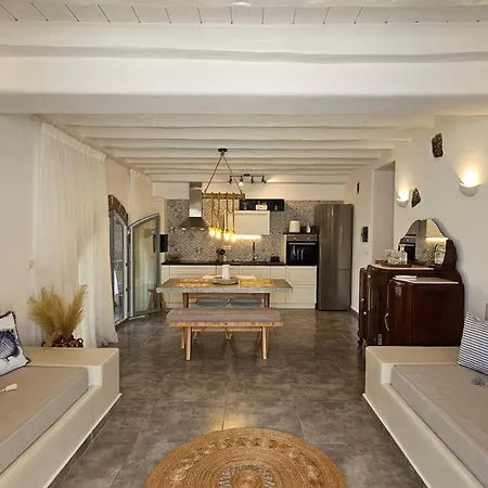 Marmara Traditional Appartement Plaka (Milos)